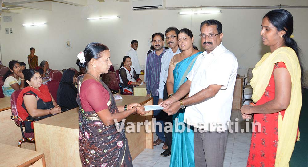 ಪುತ್ತೂರು ನಗರಸಭೆ ಸೌಲಭ್ಯ ವಿತರಣೆ